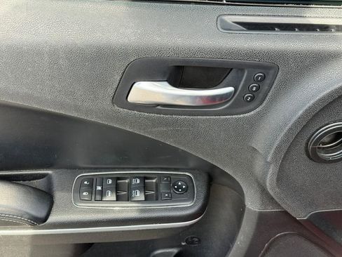 Used 2021 Dodge Charger SXT w/ Leather Interior Group image 15