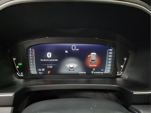 Used 2025 Honda Pilot Black Edition image 19