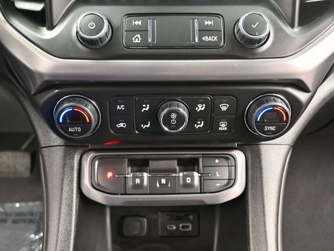 Used 2023 GMC Acadia AT4 w/ Technology Package image 16