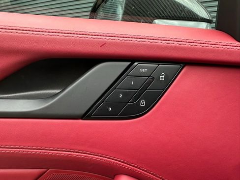 Certified 2025 Porsche 911 Targa 4 GTS AWD/4WD image 22