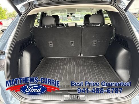 Certified 2024 Ford Escape SE w/ PHEV Premium Package FWD image 13