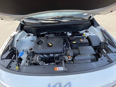 Certified 2026 Kia Seltos LX FWD image 32