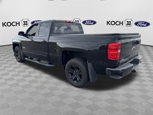 Used 2017 Chevrolet Silverado 1500 LT w/ Midnight Edition image 6