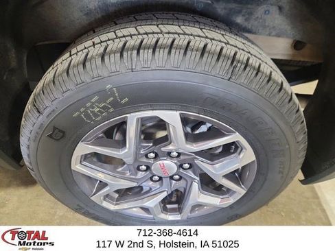 Used 2023 GMC Sierra 1500 SLT w/ SLT Premium Package AWD/4WD image 10