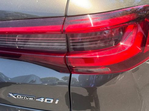 Used 2023 BMW X5 xDrive40i w/ M Sport Package AWD/4WD image 9