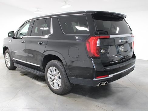Used 2025 GMC Yukon Denali AWD/4WD image 7