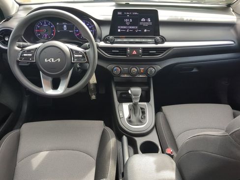 Used 2023 Kia Forte LXS w/ LXS Technology Package image 13