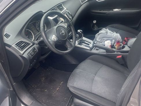 Used 2016 Nissan Sentra SR w/ Driver's Assist Package FWD image 4