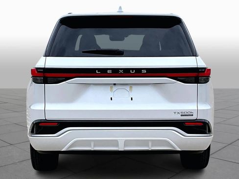 New 2026 Lexus TX 500h AWD image 5