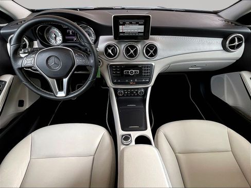 Used 2015 Mercedes-Benz GLA 250 4MATIC image 7