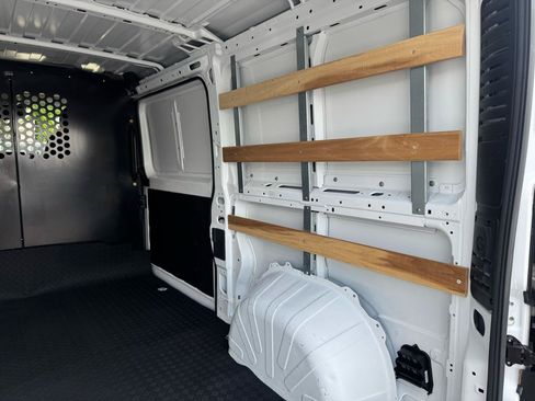 Used 2025 RAM ProMaster 2500 w/ U-Haul Equipment Group FWD image 13