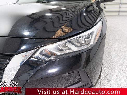 Used 2020 Nissan Sentra SV image 8