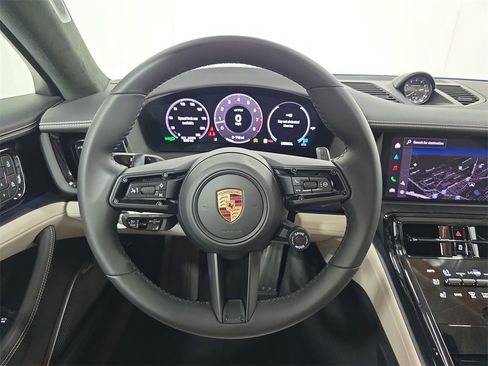Certified 2025 Porsche Panamera GTS image 14