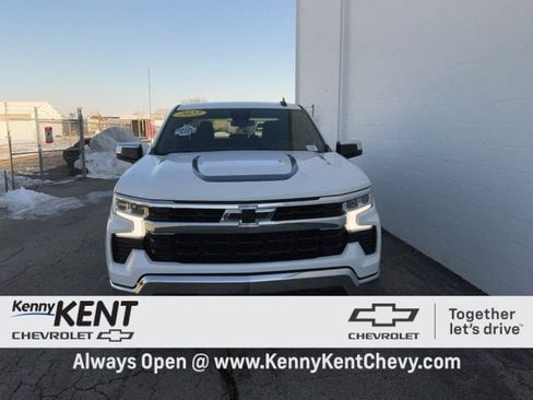 Used 2022 Chevrolet Silverado 1500 LT w/ Protection Package image 5