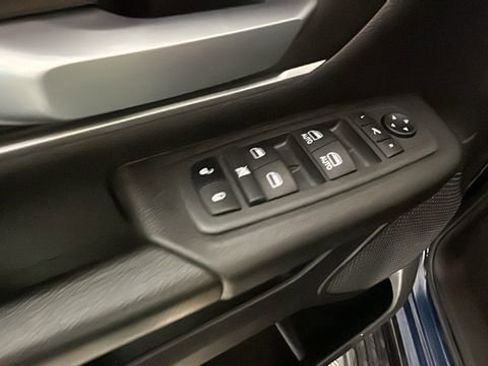 Used 2022 RAM 1500 Big Horn AWD/4WD image 11