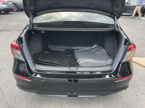 Used 2024 Honda Civic Sport image 4