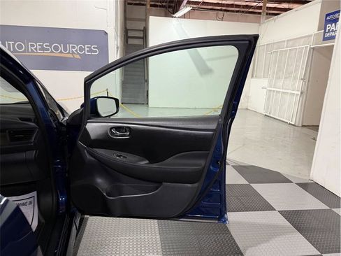 Used 2019 Nissan Leaf S w/ S Charge Package image 28