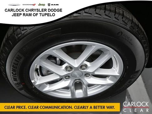 Used 2025 Jeep Grand Cherokee L Laredo image 55