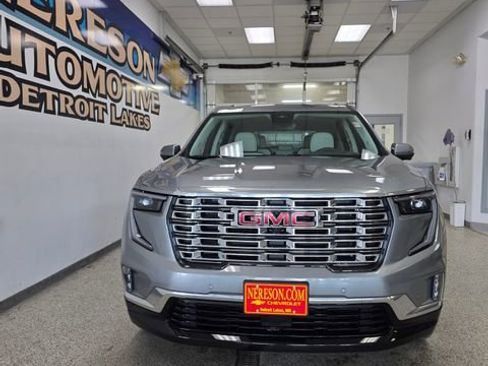 Used 2026 GMC Acadia Denali w/ Super Cruise Package AWD/4WD image 2