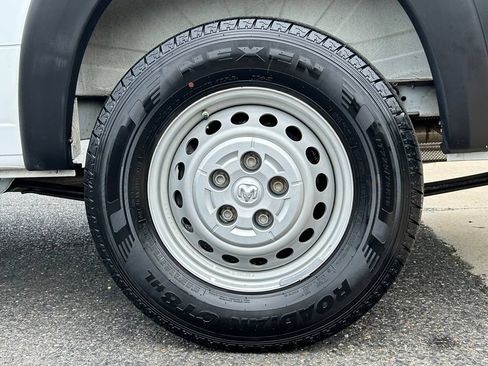 Used 2024 RAM ProMaster 2500 FWD image 29