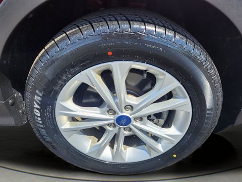 Used 2019 Ford Escape SEL AWD/4WD image 34