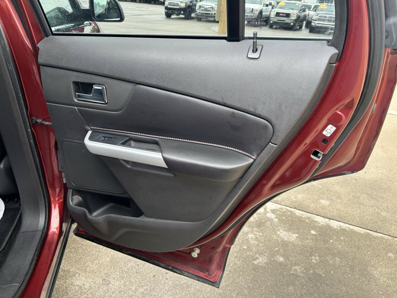 Used 2014 Ford Edge Limited FWD image 15