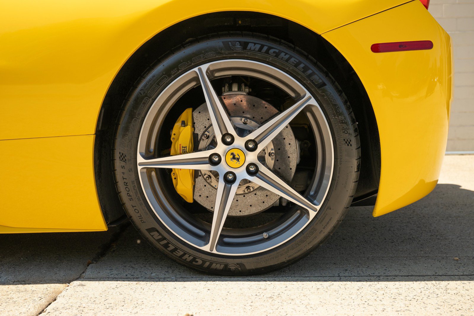 Used 2014 Ferrari 458 Spider RWD image 17