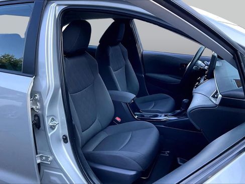 Certified 2022 Toyota Corolla LE FWD image 8