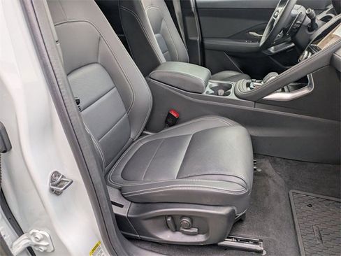 Used 2024 Jaguar E-PACE R-Dynamic SE image 18