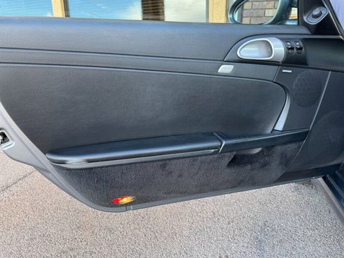 Used 2005 Porsche Boxster Base image 39