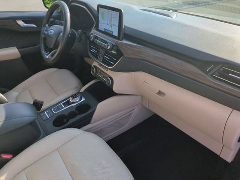 Used 2020 Ford Escape Titanium AWD/4WD image 35