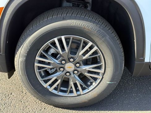 New 2026 Chevrolet Traverse LT w/ Driver Confidence Package image 10