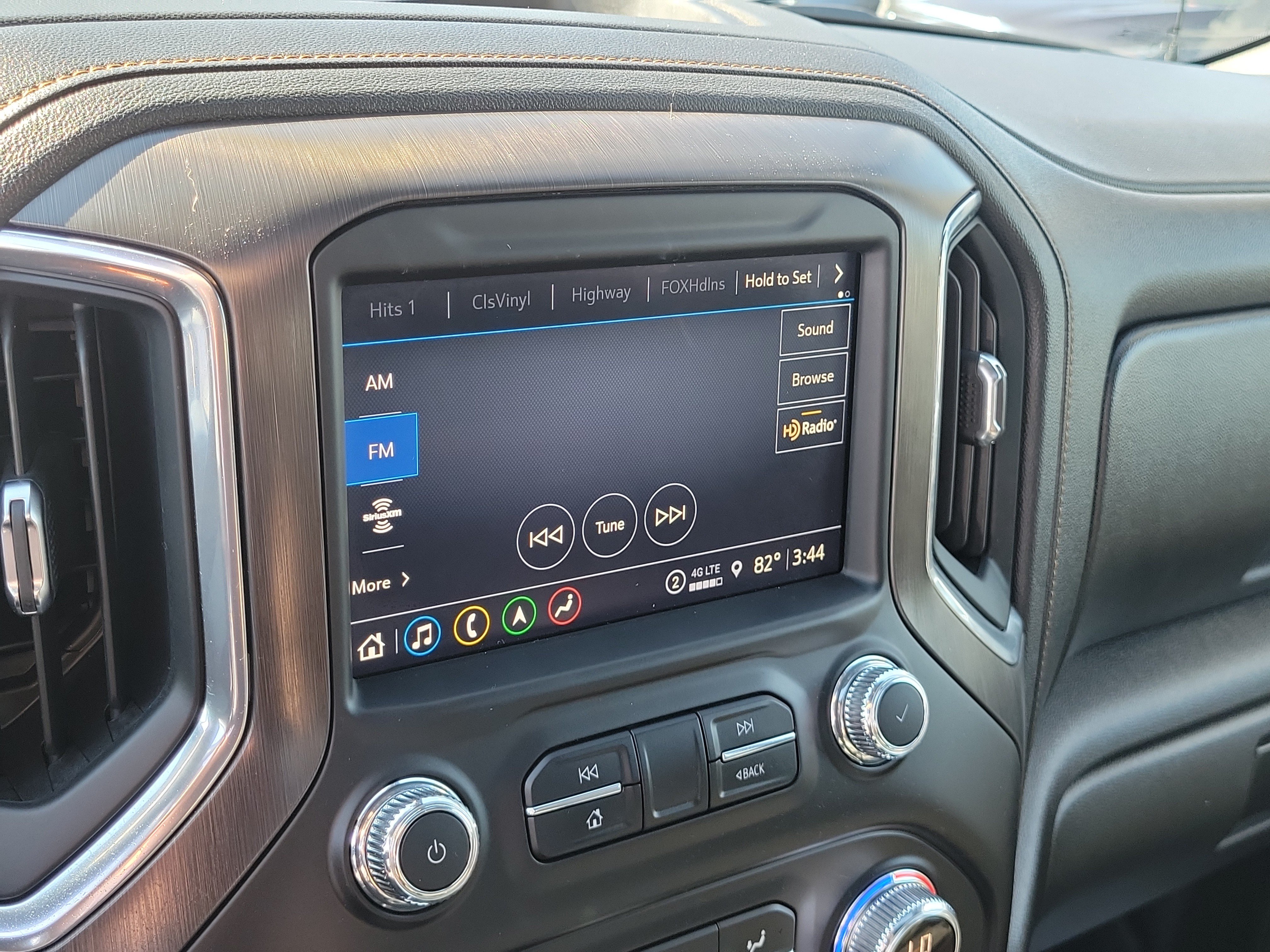 Used 2021 GMC Sierra 1500 AT4 w/ AT4 Premium Package AWD/4WD image 25