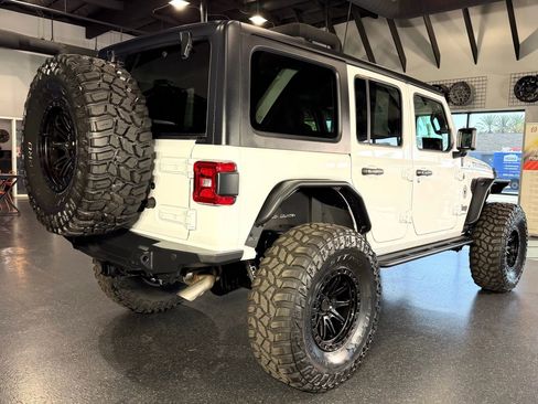 Used 2025 Jeep Wrangler Unlimited Rubicon image 13