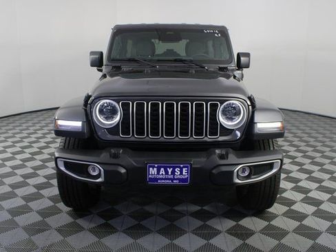 Used 2025 Jeep Wrangler Unlimited Sahara image 25