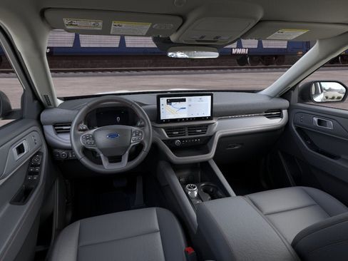 New 2026 Ford Explorer Active AWD/4WD image 9