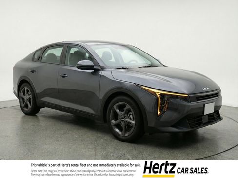 Used 2025 Kia K4 FWD image 1