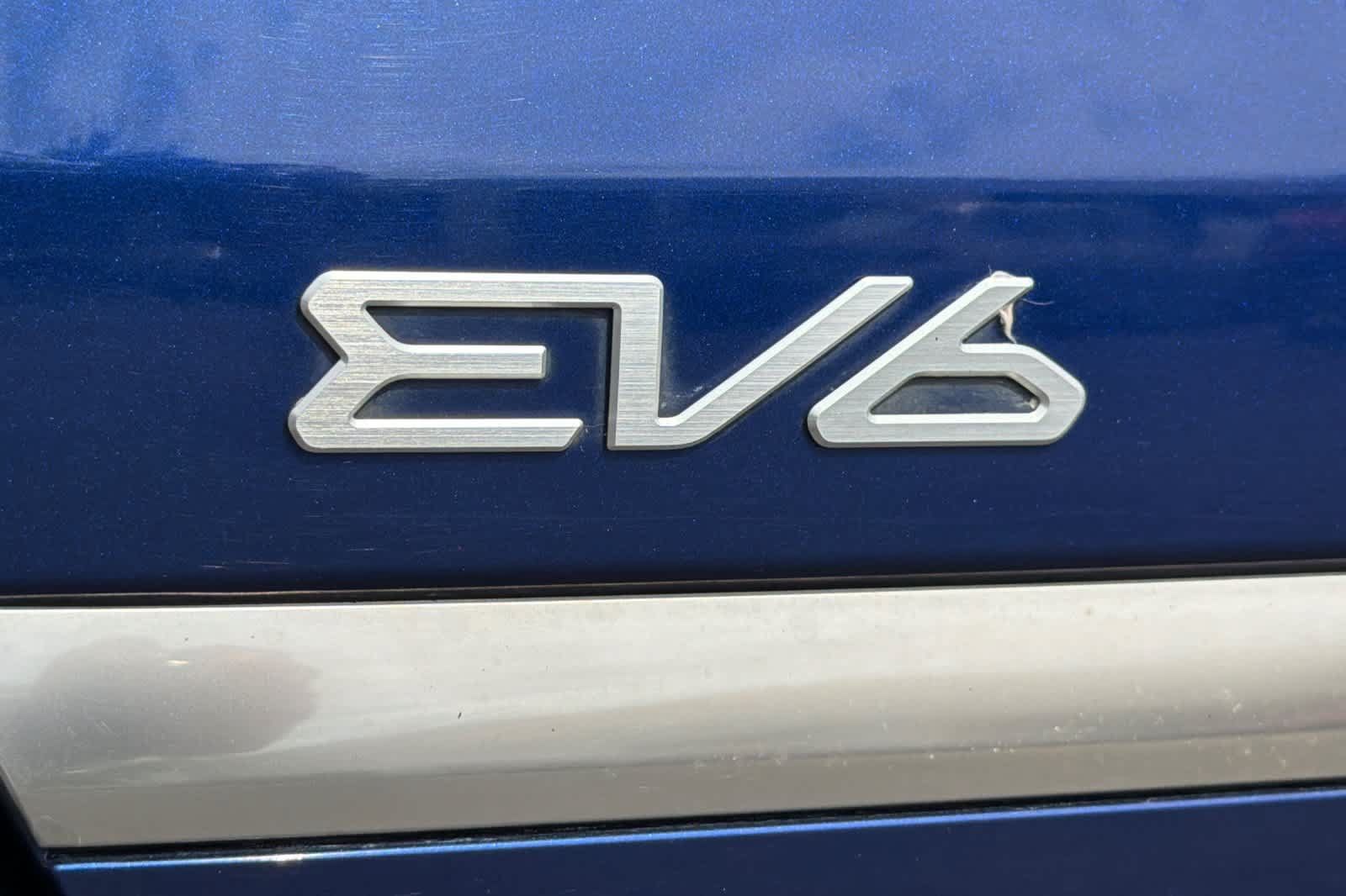 Used 2022 Kia EV6 Wind w/ Wind Technology Package AWD/4WD image 12