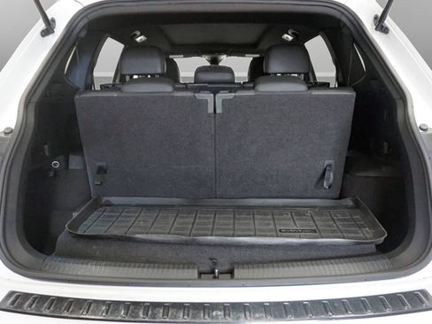 Used 2023 Volkswagen Tiguan SE R-Line FWD image 9