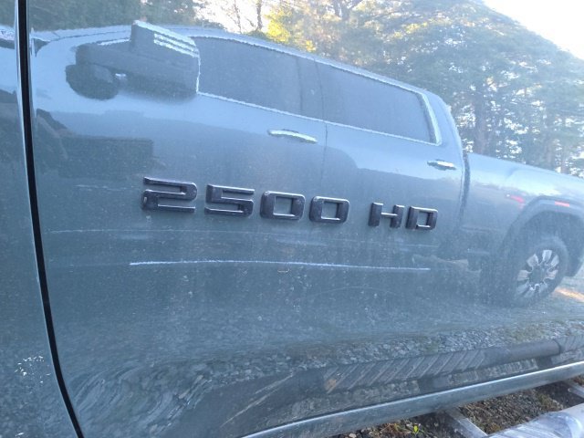 Used 2026 Chevrolet Silverado 2500 LTZ w/ LTZ Plus Package AWD/4WD image 6