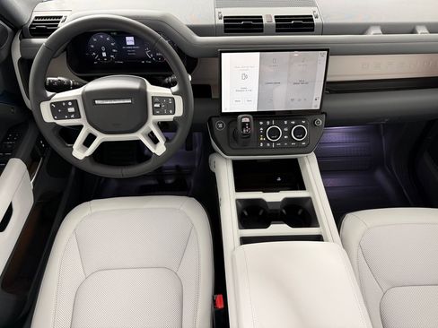New 2026 Land Rover Defender 110 X-Dynamic SE image 24