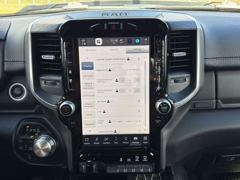 Used 2023 RAM 1500 Laramie AWD/4WD image 29
