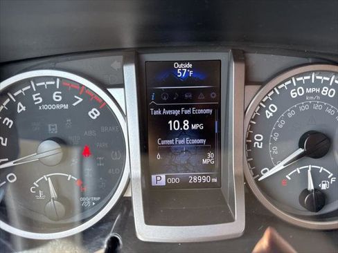 Certified 2023 Toyota Tacoma SR5 AWD/4WD image 11
