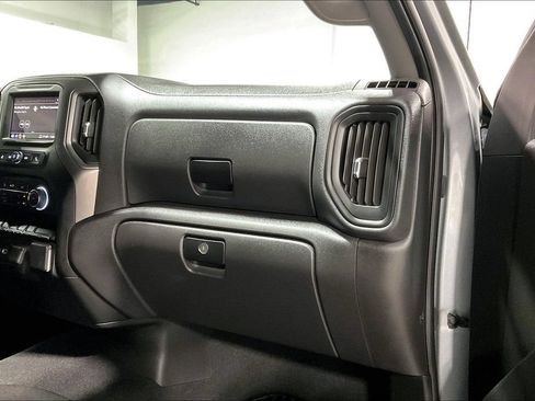 Used 2026 Chevrolet Silverado 1500 Custom RWD image 19