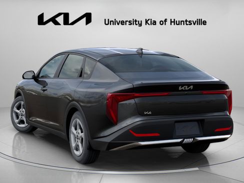 New 2025 Kia K4 LXS image 5