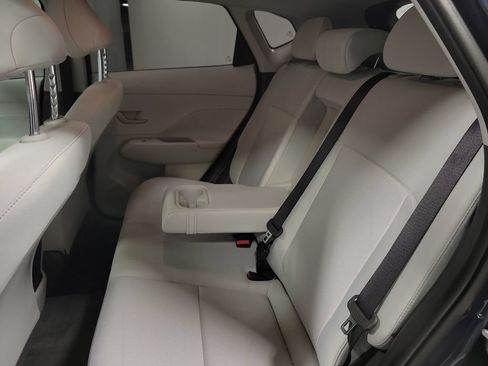 Used 2025 Hyundai Kona SE FWD image 28