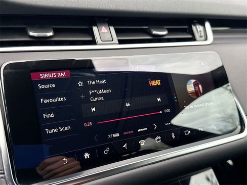 Used 2020 Land Rover Range Rover Evoque SE image 12