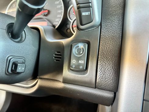 Used 2006 Chevrolet Corvette Convertible w/ Preferred Equipment Group image 24