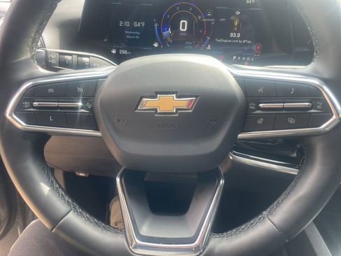 Used 2025 Chevrolet Equinox LT image 30