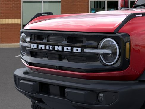 New 2026 Ford Bronco Outer Banks w/ Sasquatch Package AWD/4WD image 19